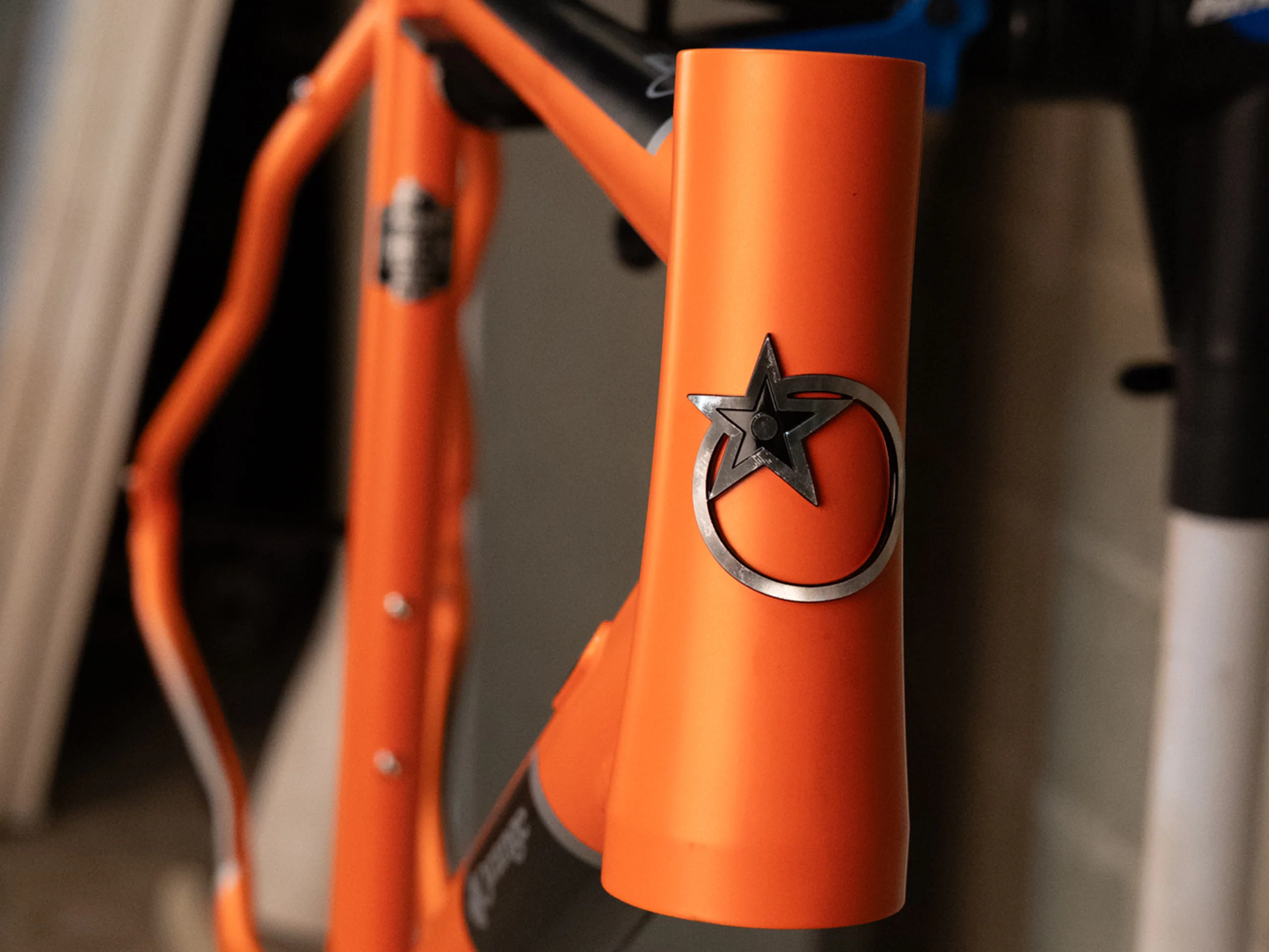 2021 X9 Frame XL Fizzy Orange - Image 3