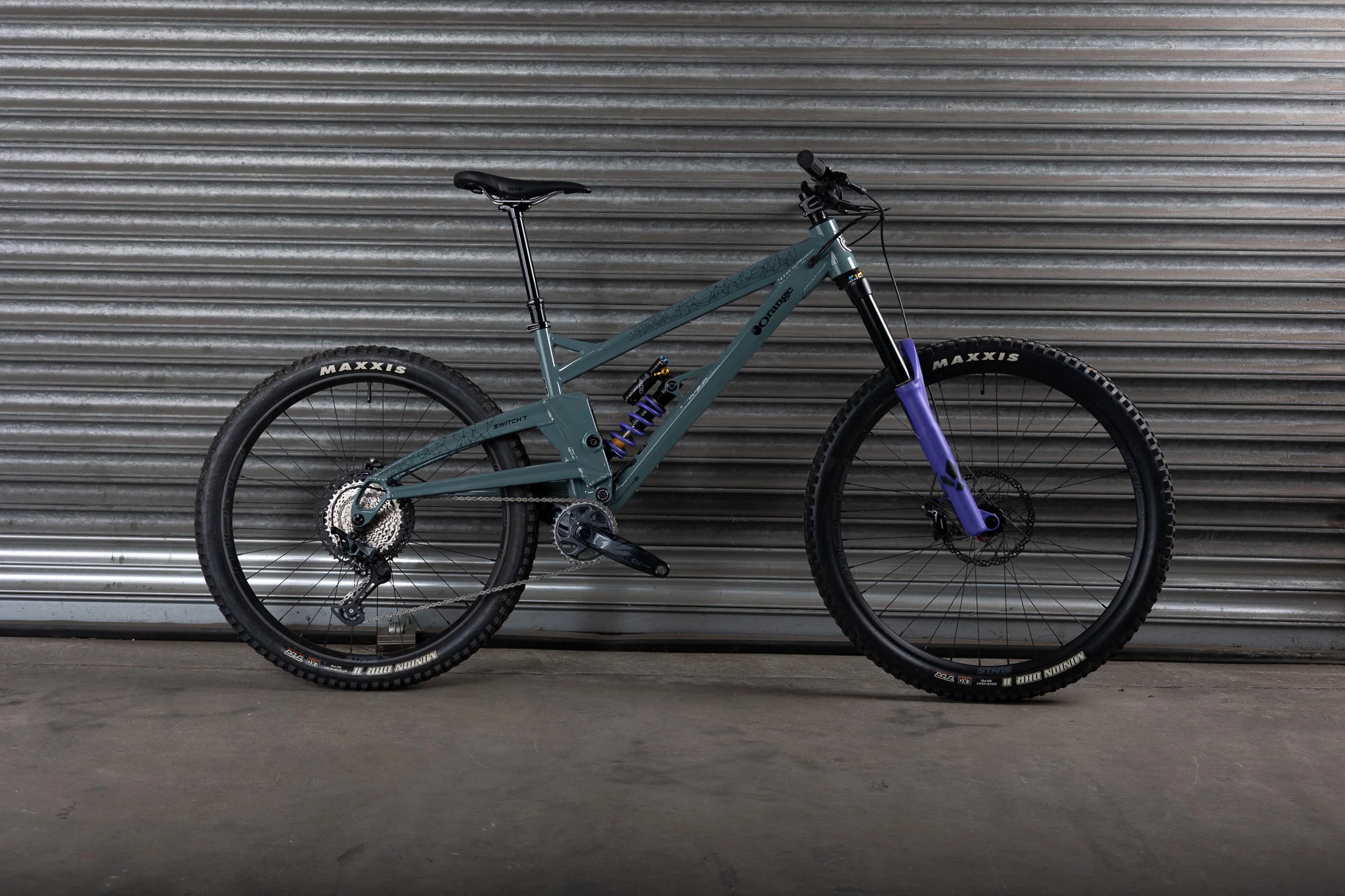 Ex-Demo 2025 Switch 7 SE, Medium, Earl Grey